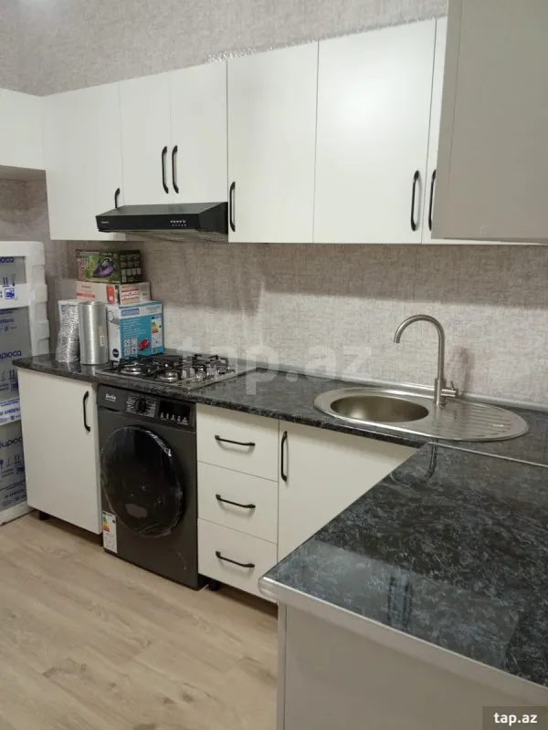 Kirayə verilir 2 otaqlı yeni tikili 91 m²