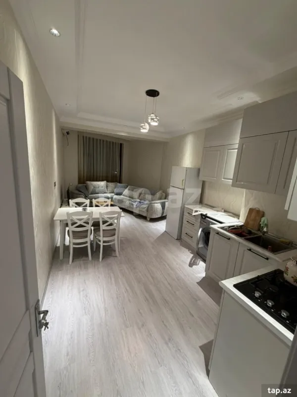 Kirayə verilir 2 otaqlı yeni tikili 76 m²