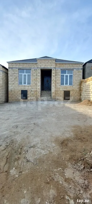 Satılır 3 otaqlı həyət evi