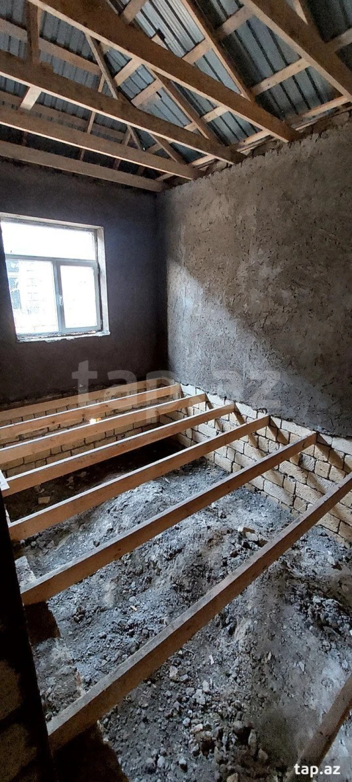 Satılır 3 otaqlı həyət evi