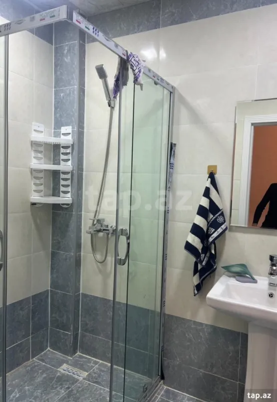 Kirayə verilir 2 otaqlı yeni tikili 52 m²