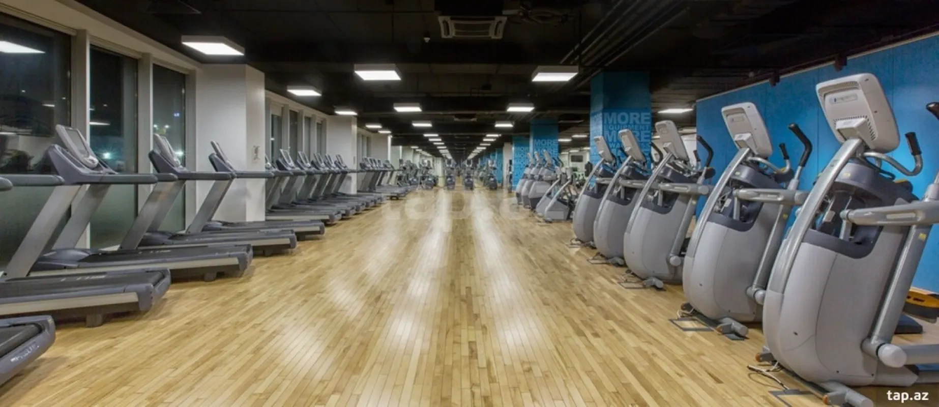 Kirayə verilir 4 otaqlı yeni tikili 200 m²