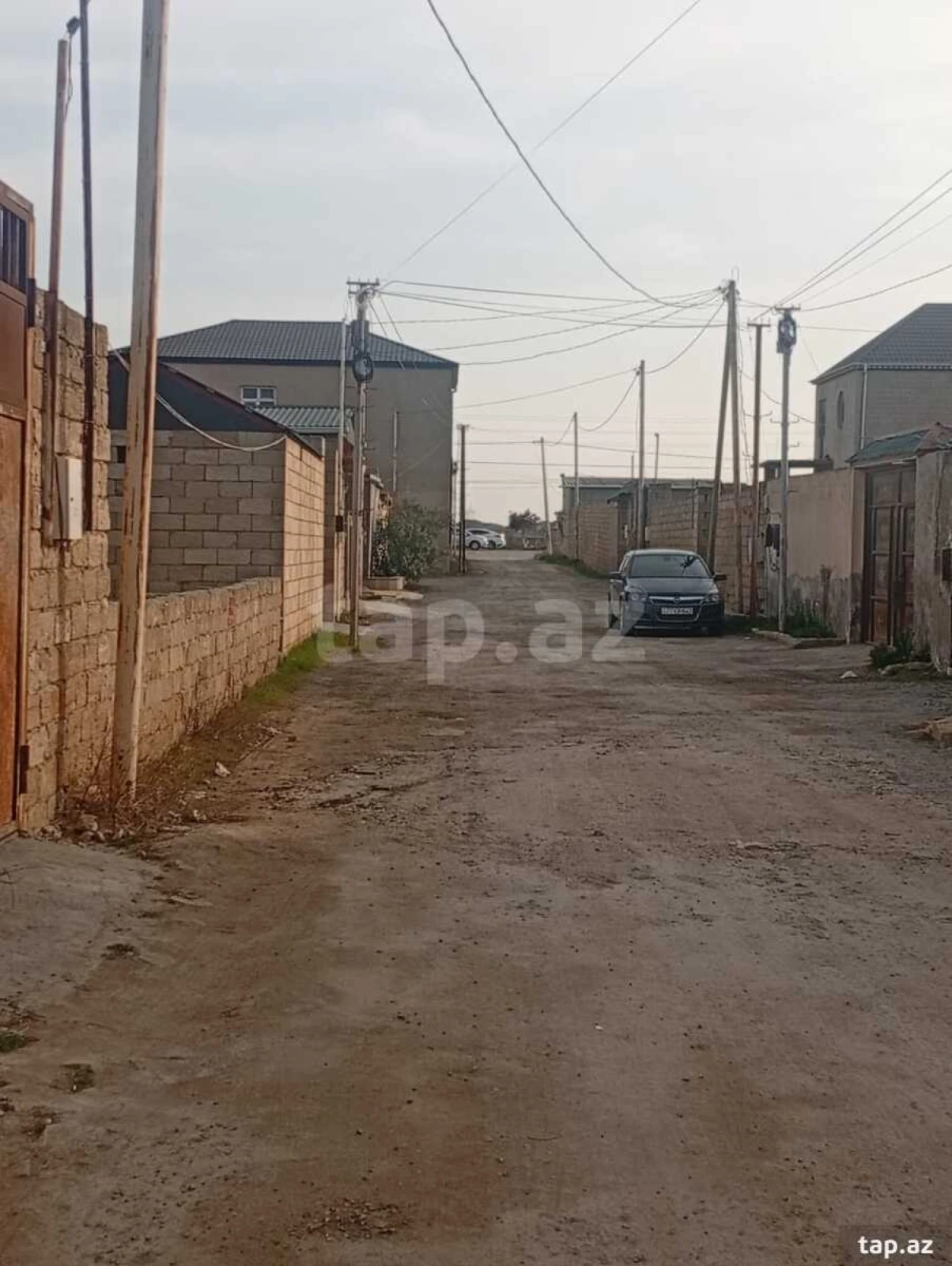 Satılır 3 otaqlı həyət evi