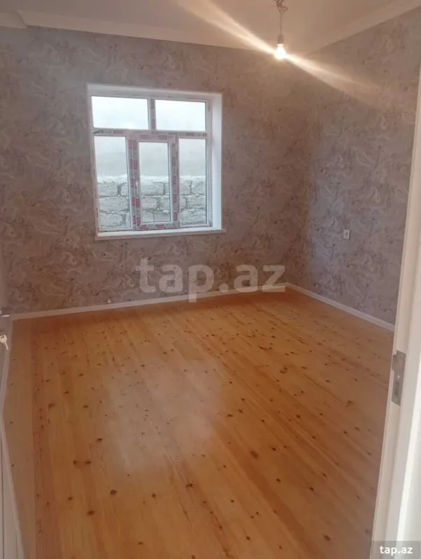 Satılır 3 otaqlı həyət evi