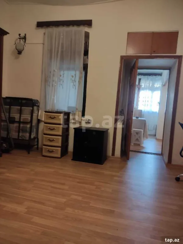 Kirayə verilir 2 otaqlı mənzil 50 m²