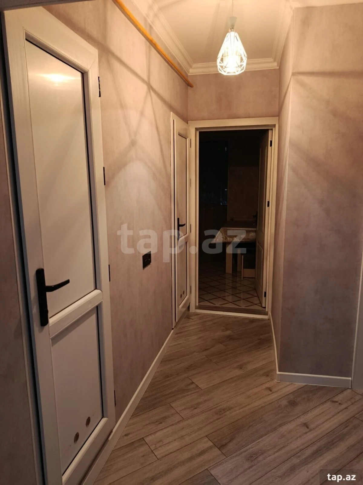 Kirayə verilir 2 otaqlı mənzil 72 m²
