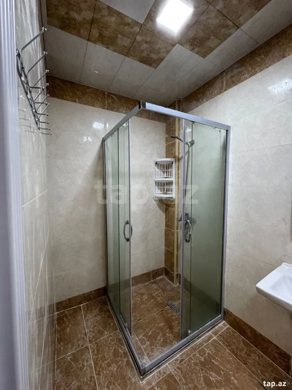 Kirayə verilir 2 otaqlı yeni tikili 62 m²