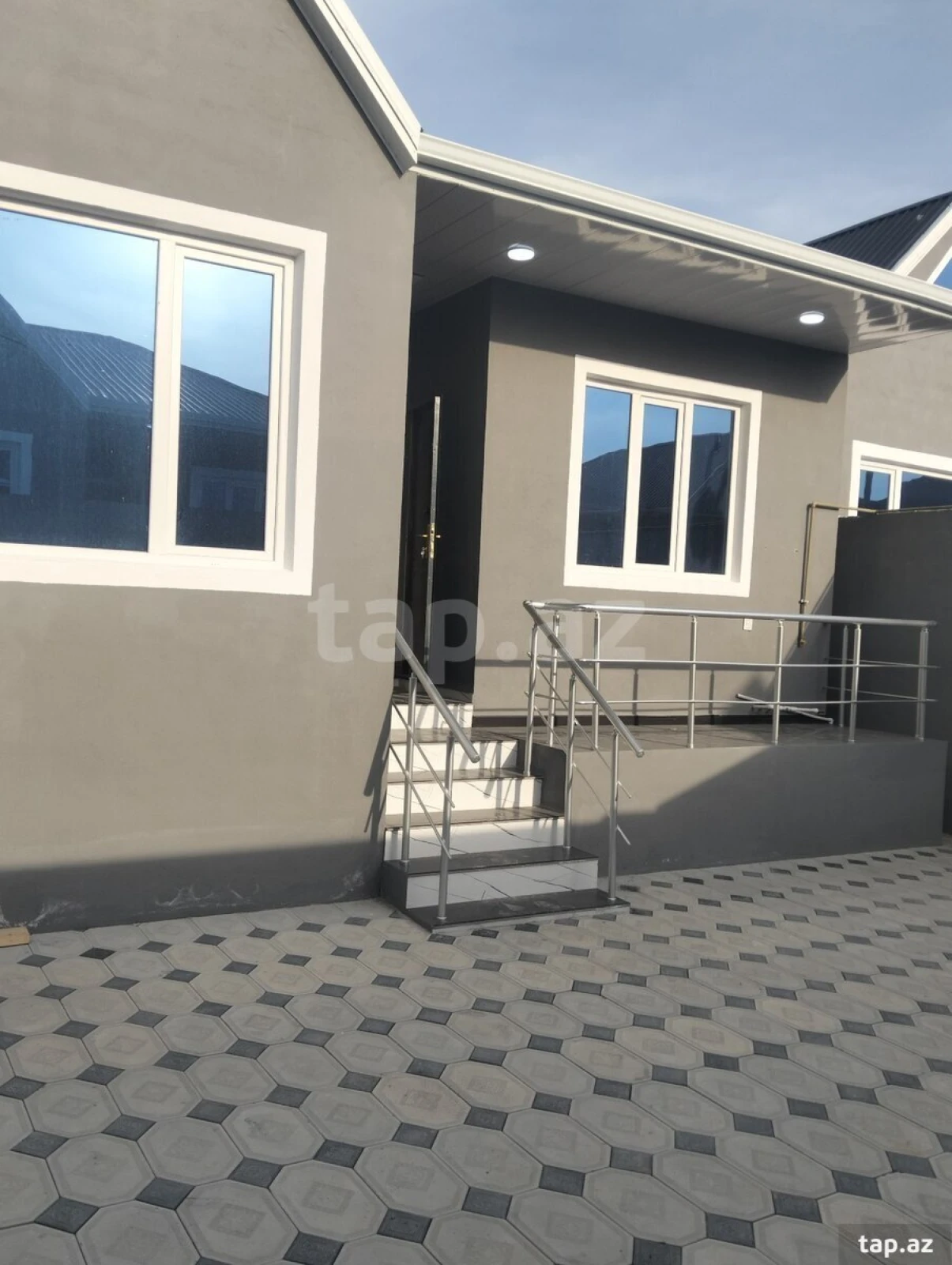 Satılır 3 otaqlı həyət evi