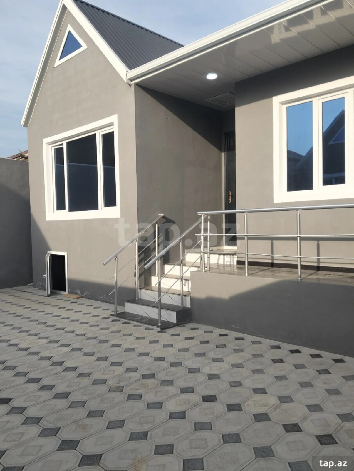 Satılır 3 otaqlı həyət evi