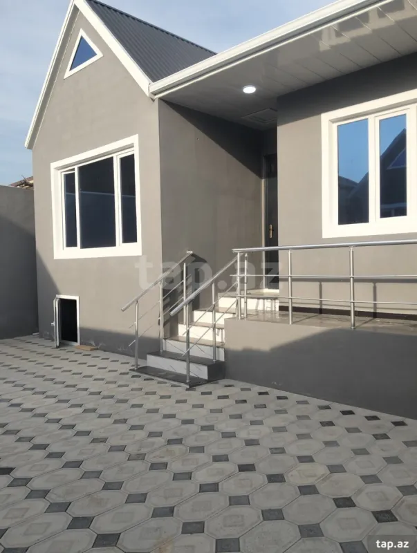 Satılır 3 otaqlı həyət evi