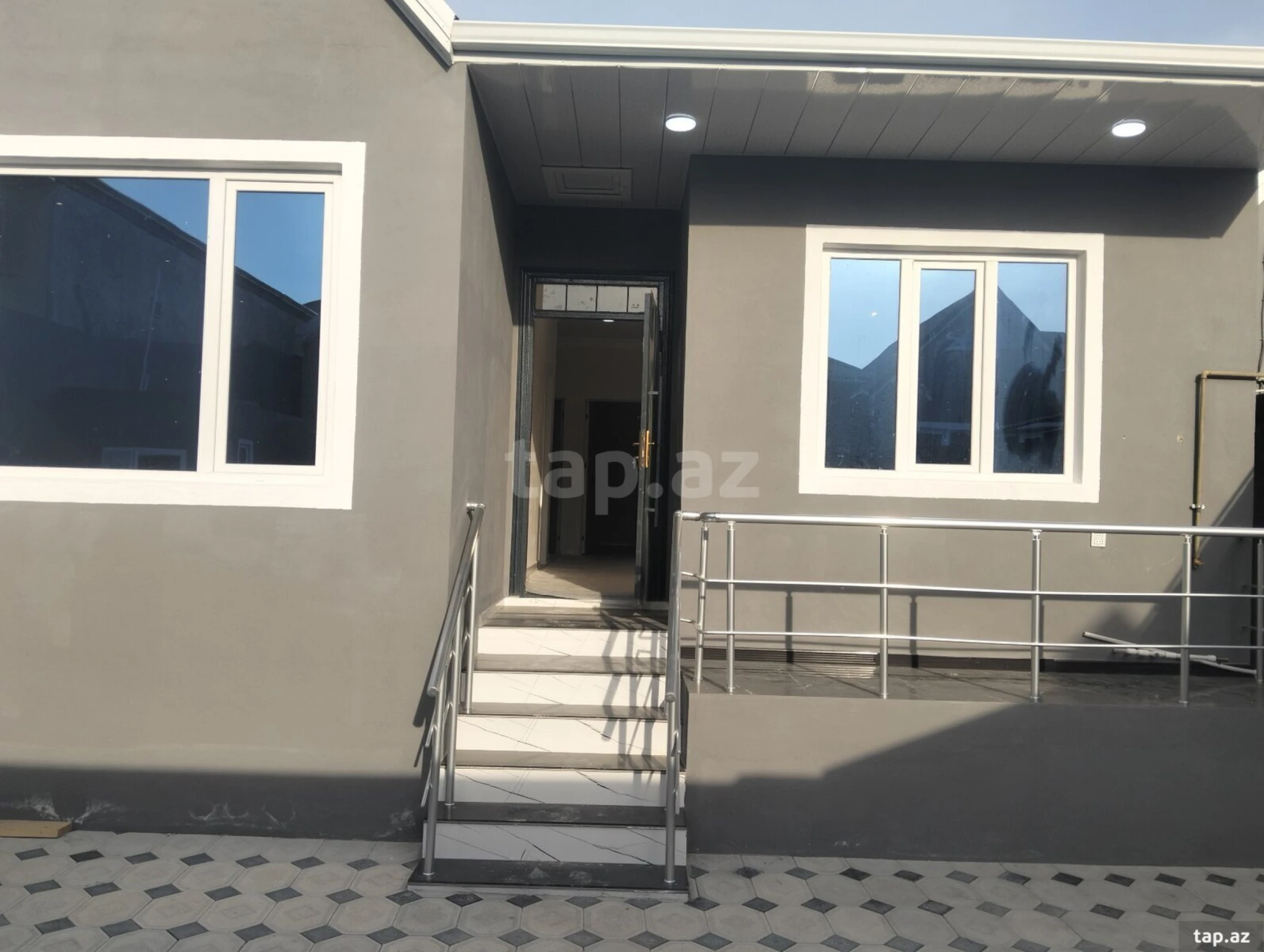 Satılır 3 otaqlı həyət evi