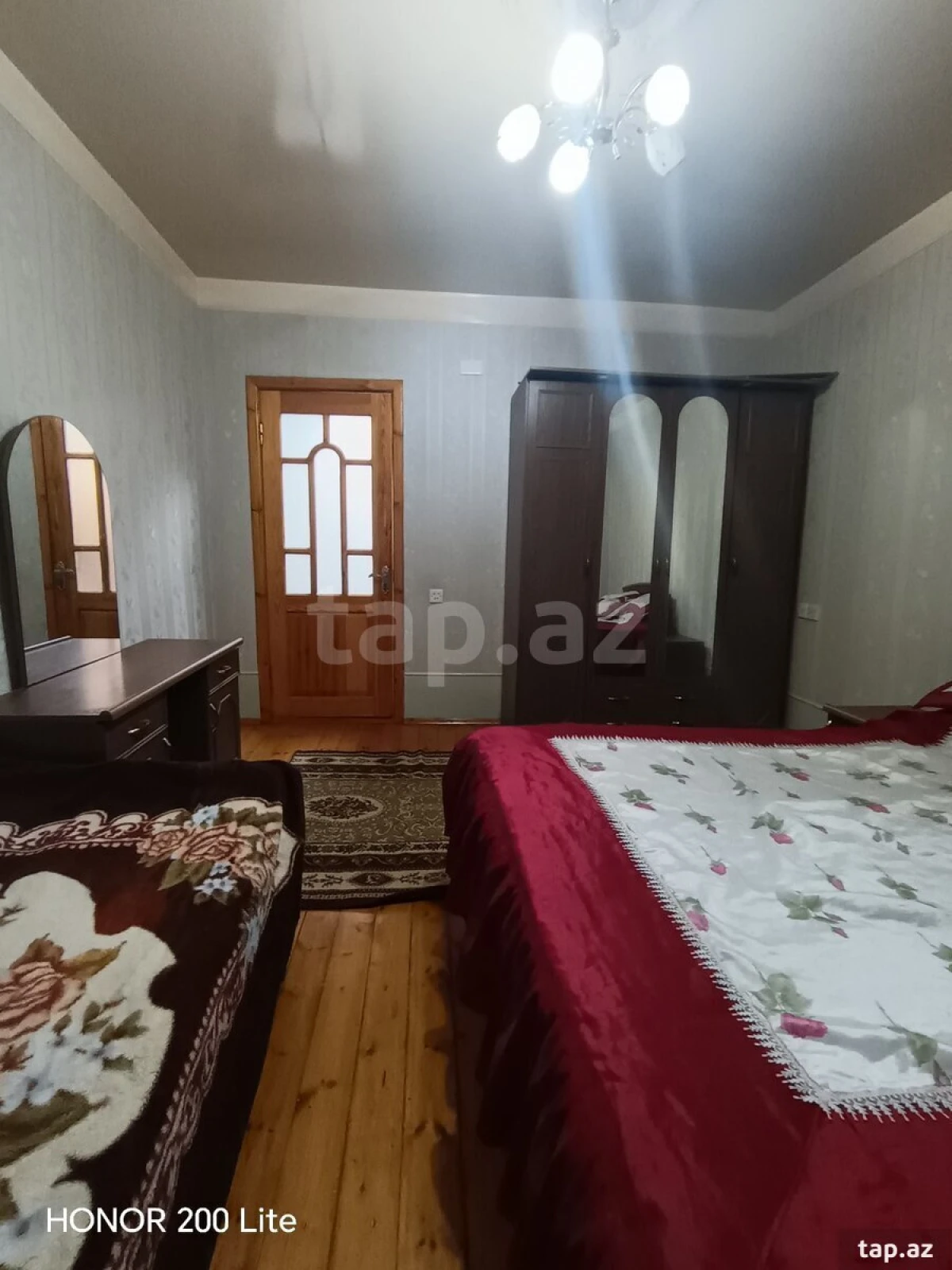 Kirayə verilir 2 otaqlı yeni tikili 50 m²