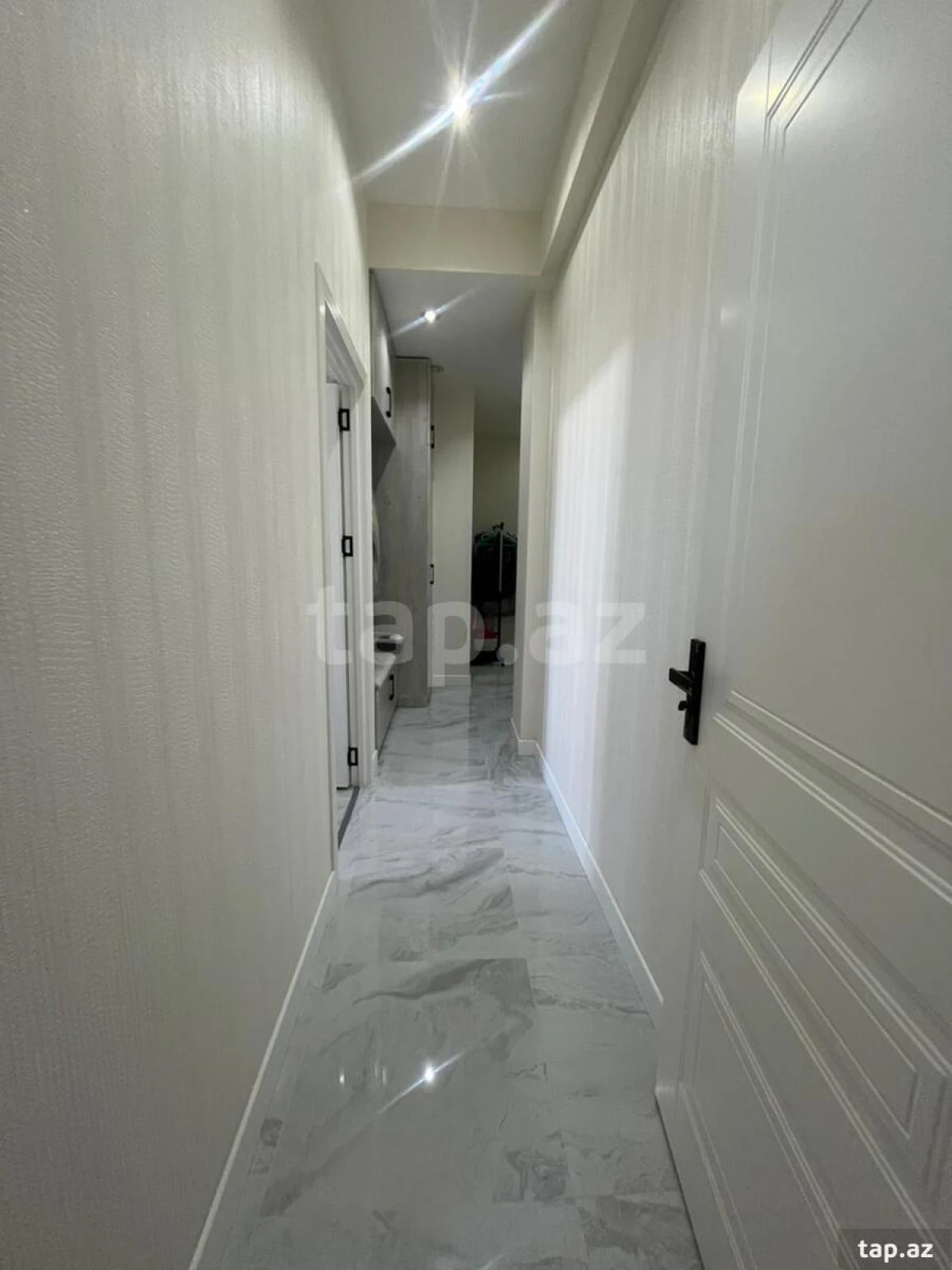 Kirayə verilir 2 otaqlı yeni tikili 55 m²