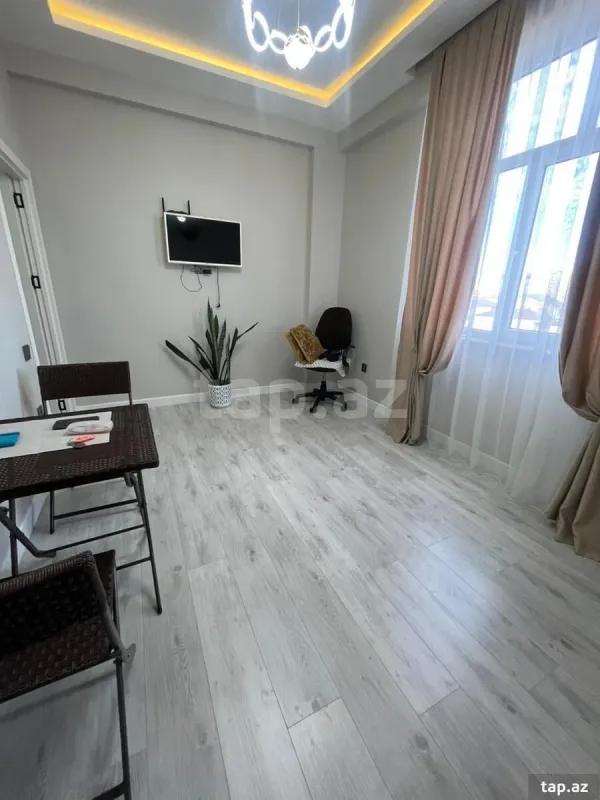 Kirayə verilir 2 otaqlı yeni tikili 55 m²