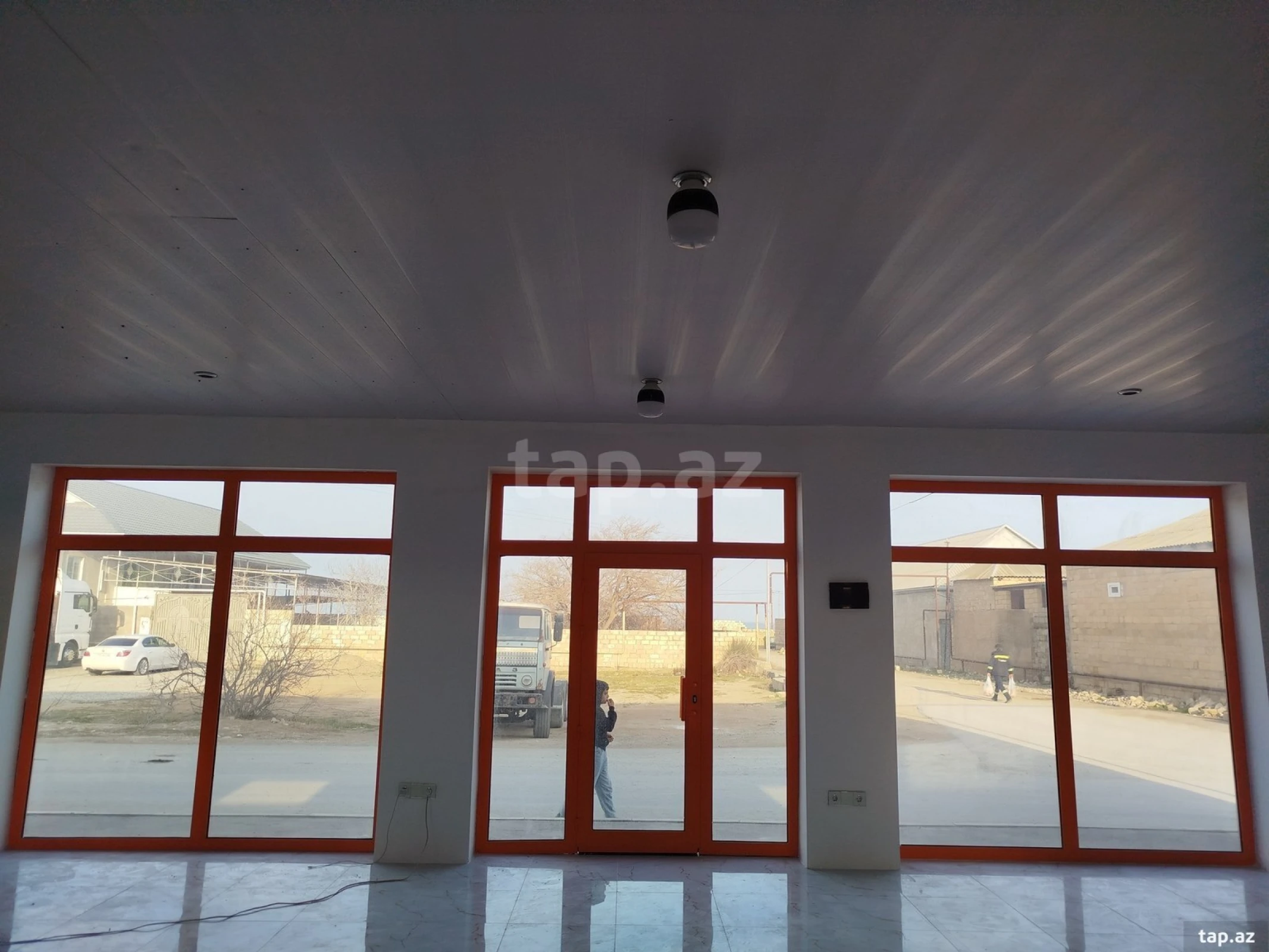 Kirayə verilir ofis