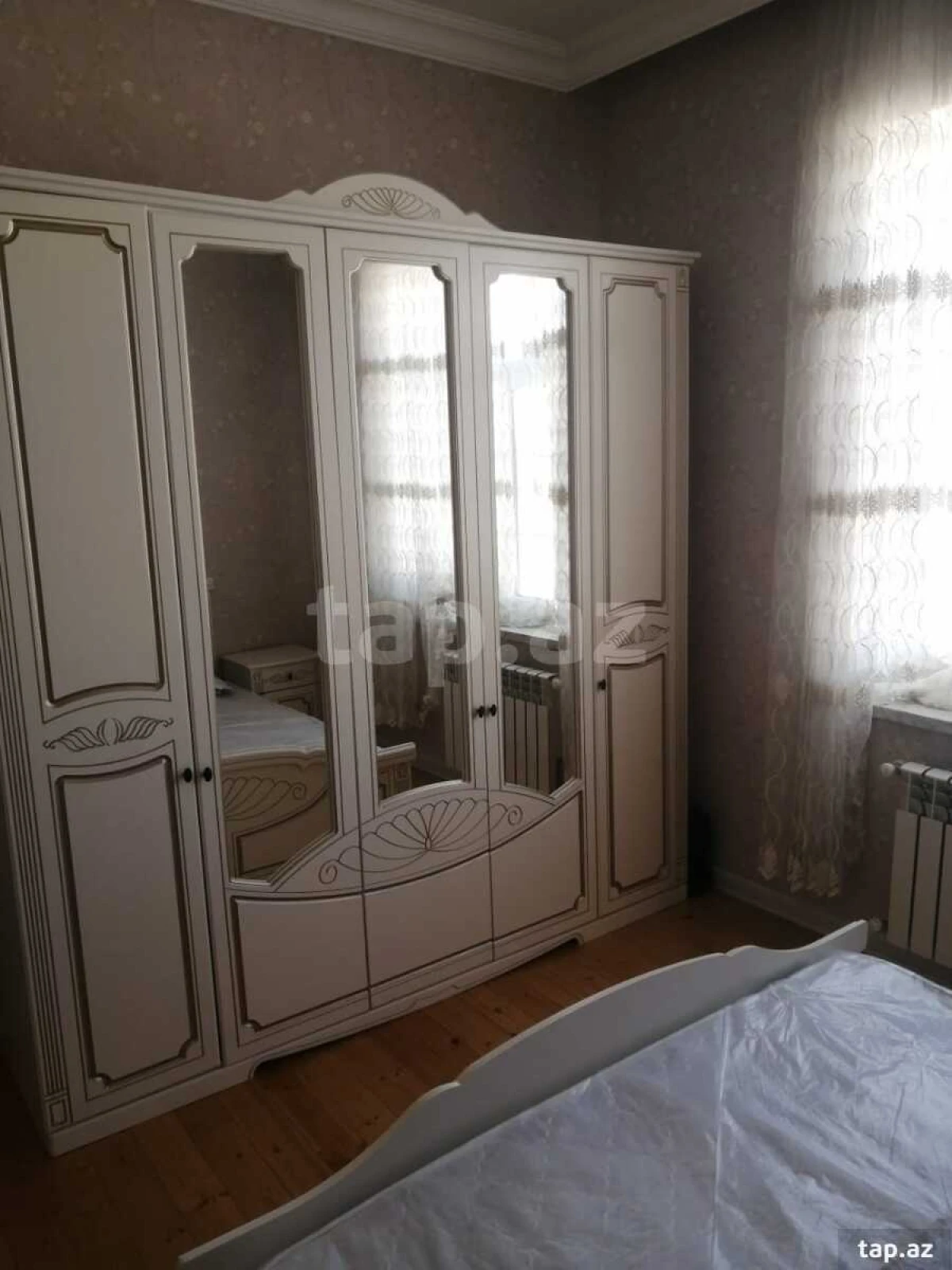 Satılır 4 otaqlı həyət evi