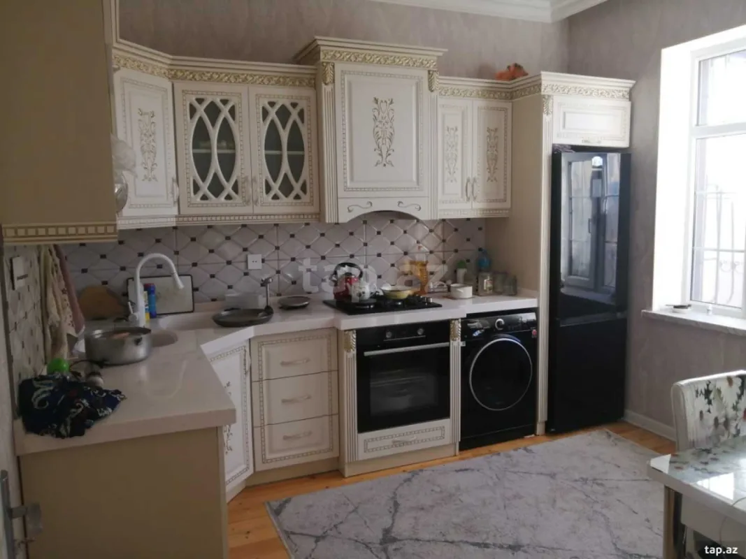 Satılır 4 otaqlı həyət evi