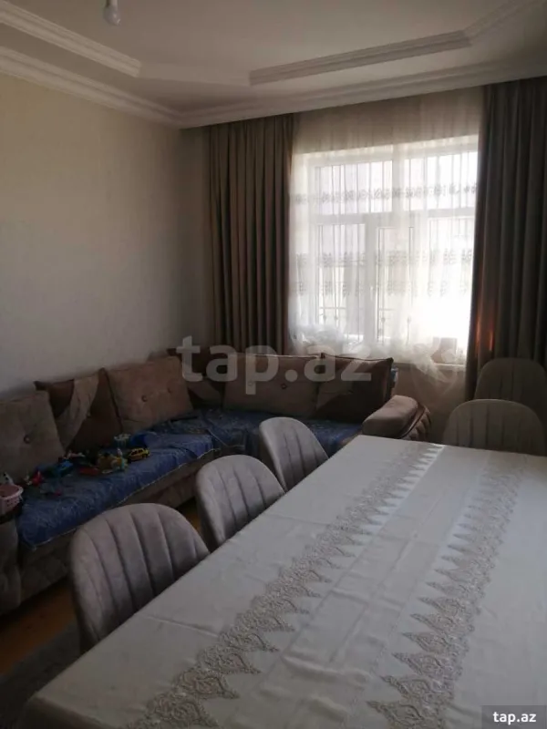Satılır 4 otaqlı həyət evi