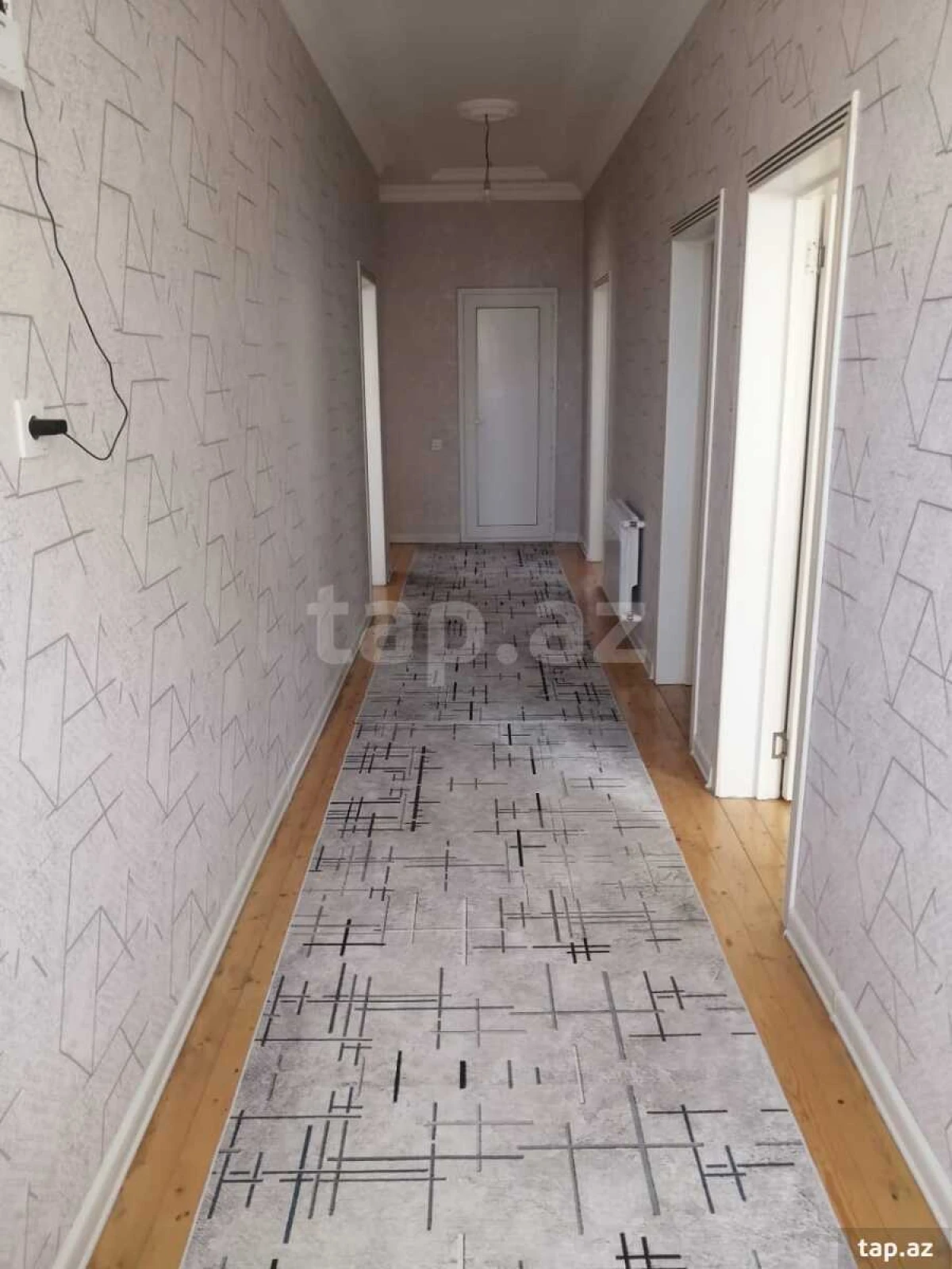 Satılır 4 otaqlı həyət evi