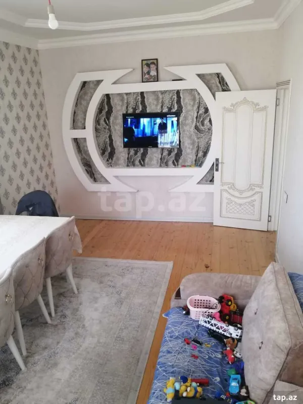 Satılır 4 otaqlı həyət evi