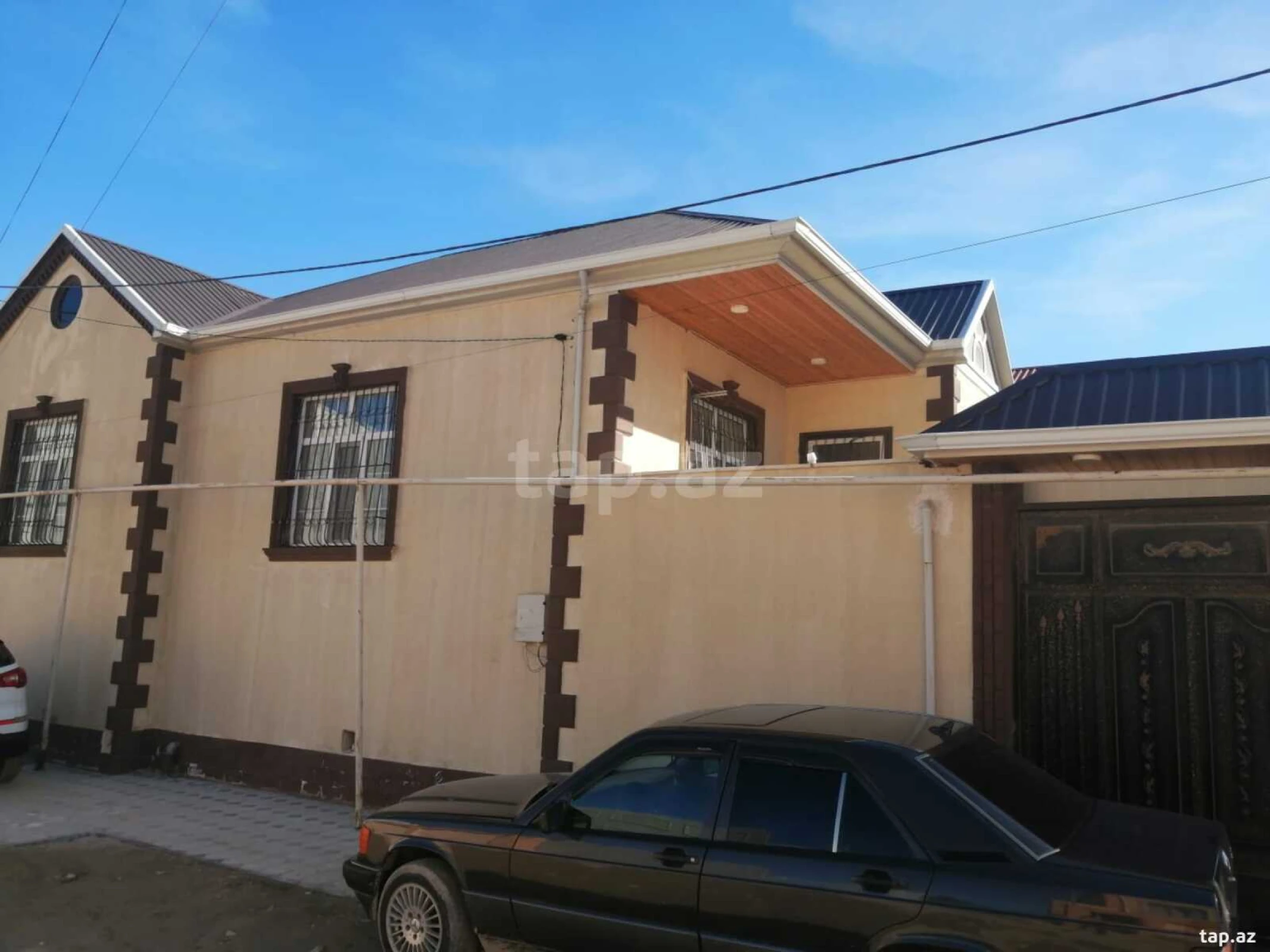 Satılır 4 otaqlı həyət evi