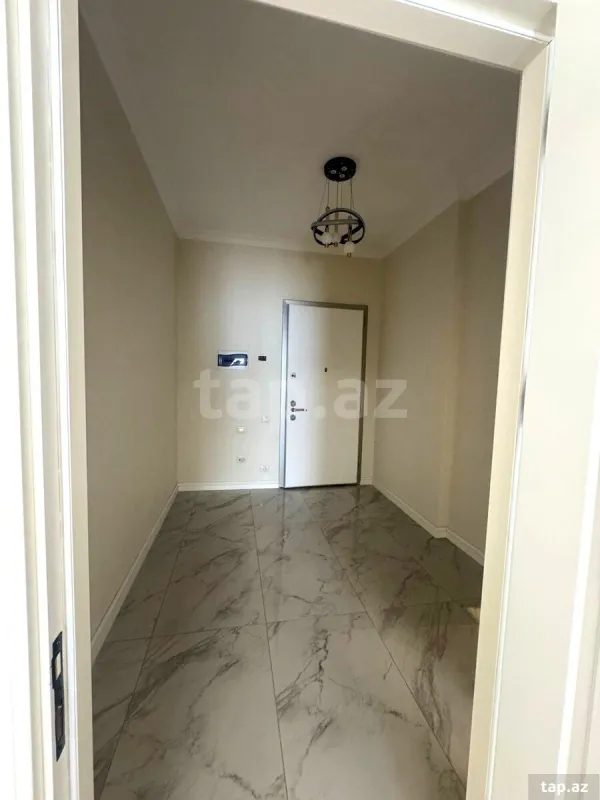 Satılır 2 otaqlı yeni tikili 60 m²