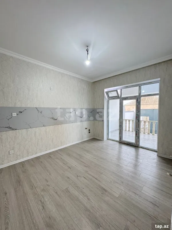 Satılır 4 otaqlı həyət evi