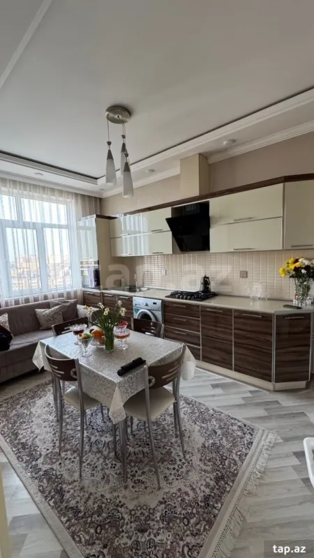 Satılır 3 otaqlı yeni tikili 108 m²