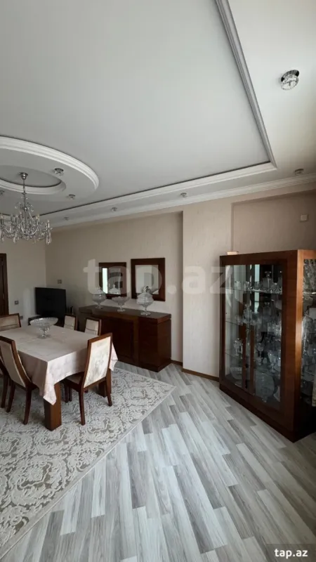 Satılır 3 otaqlı yeni tikili 108 m²