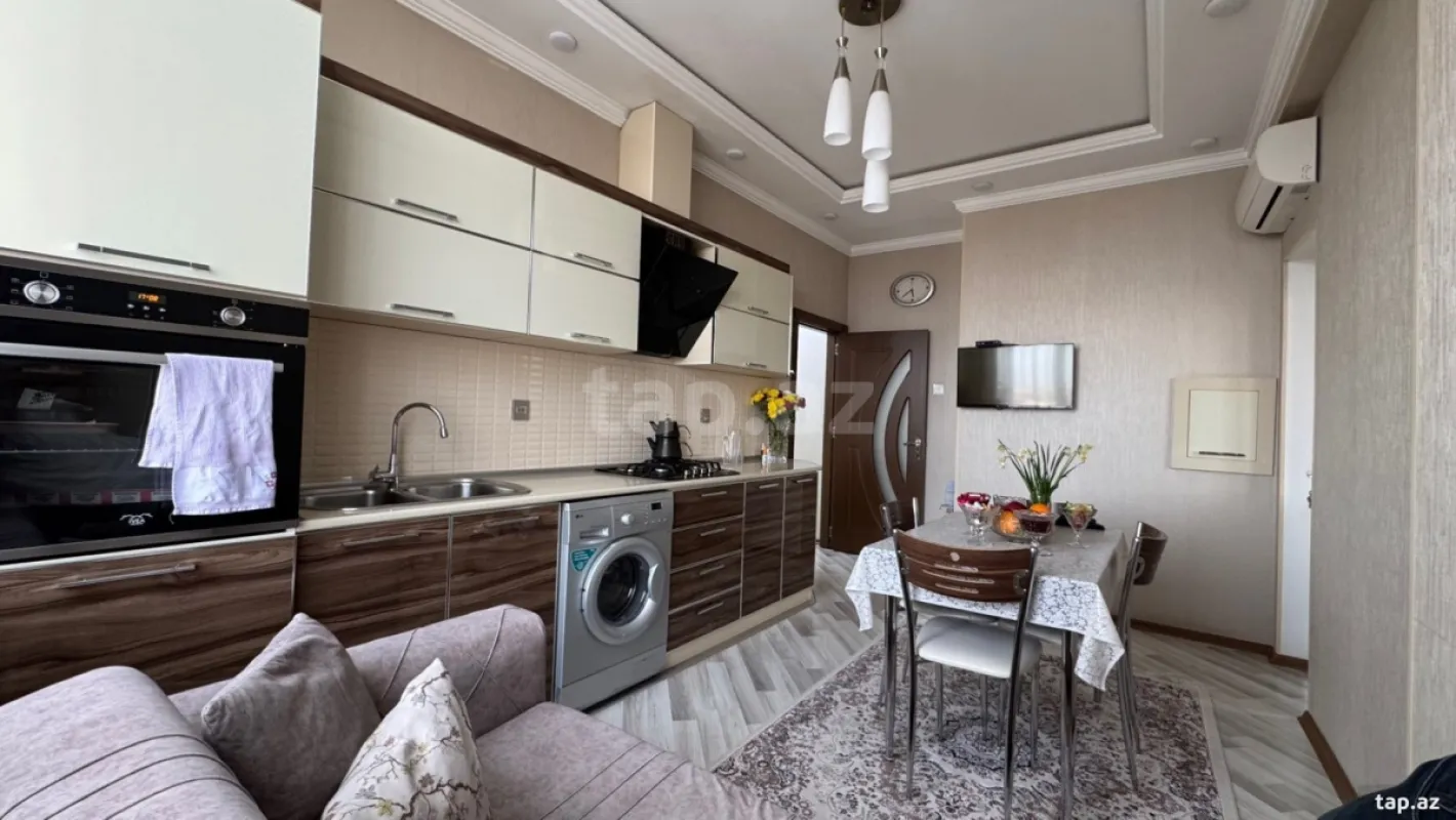 Satılır 3 otaqlı yeni tikili 108 m²