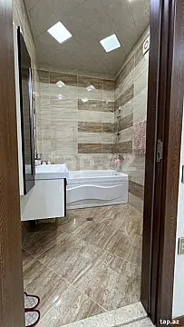 Satılır 3 otaqlı yeni tikili 108 m²