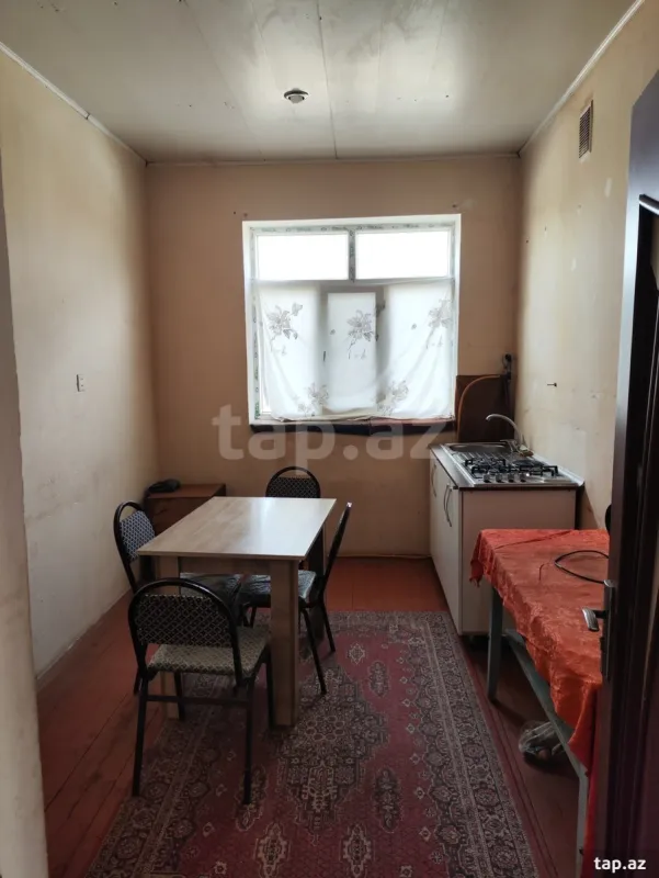 Kirayə verilir 4 otaqlı həyət evi