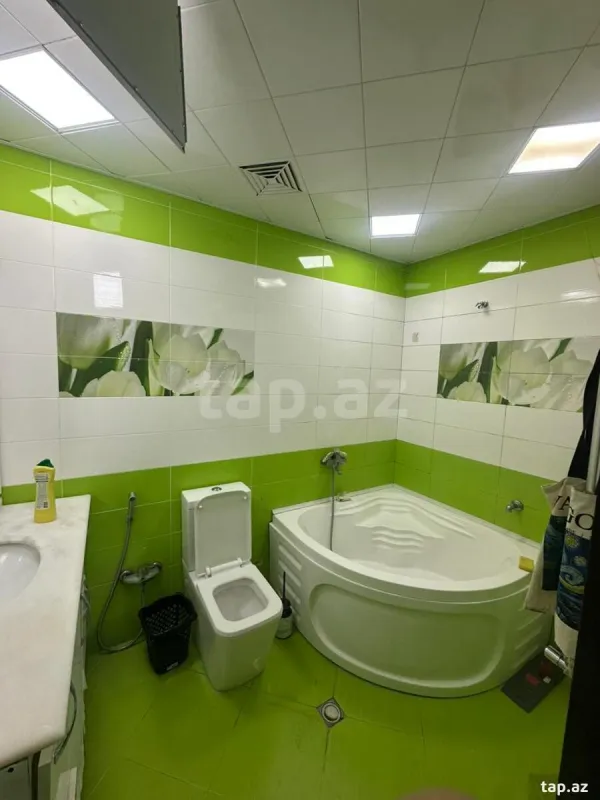 Kirayə verilir 2 otaqlı yeni tikili 80 m²