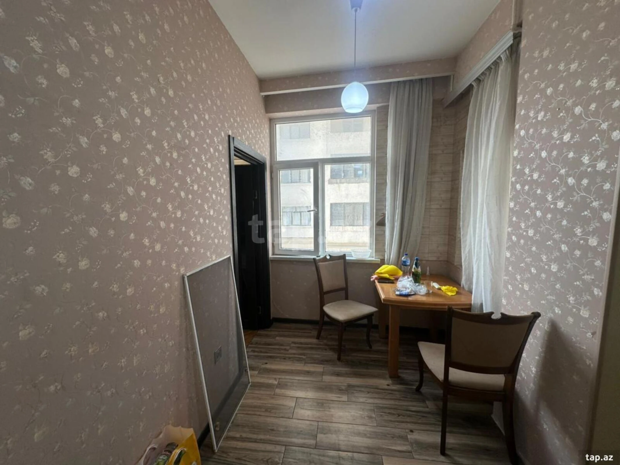 Kirayə verilir 2 otaqlı yeni tikili 80 m²