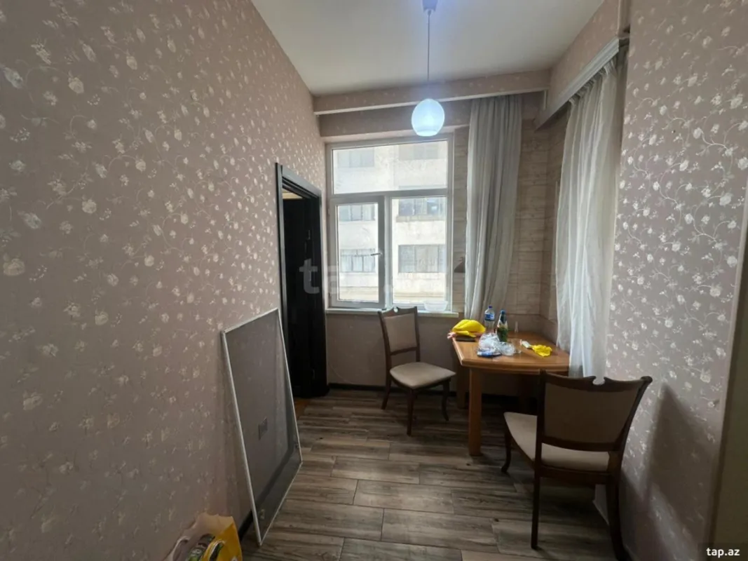 Kirayə verilir 2 otaqlı yeni tikili 80 m²