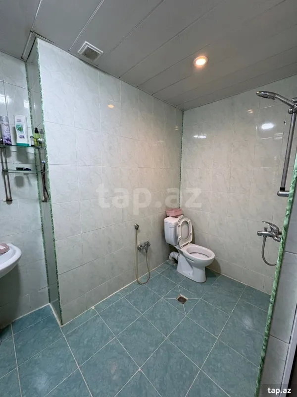 Satılır 3 otaqlı yeni tikili 120 m²