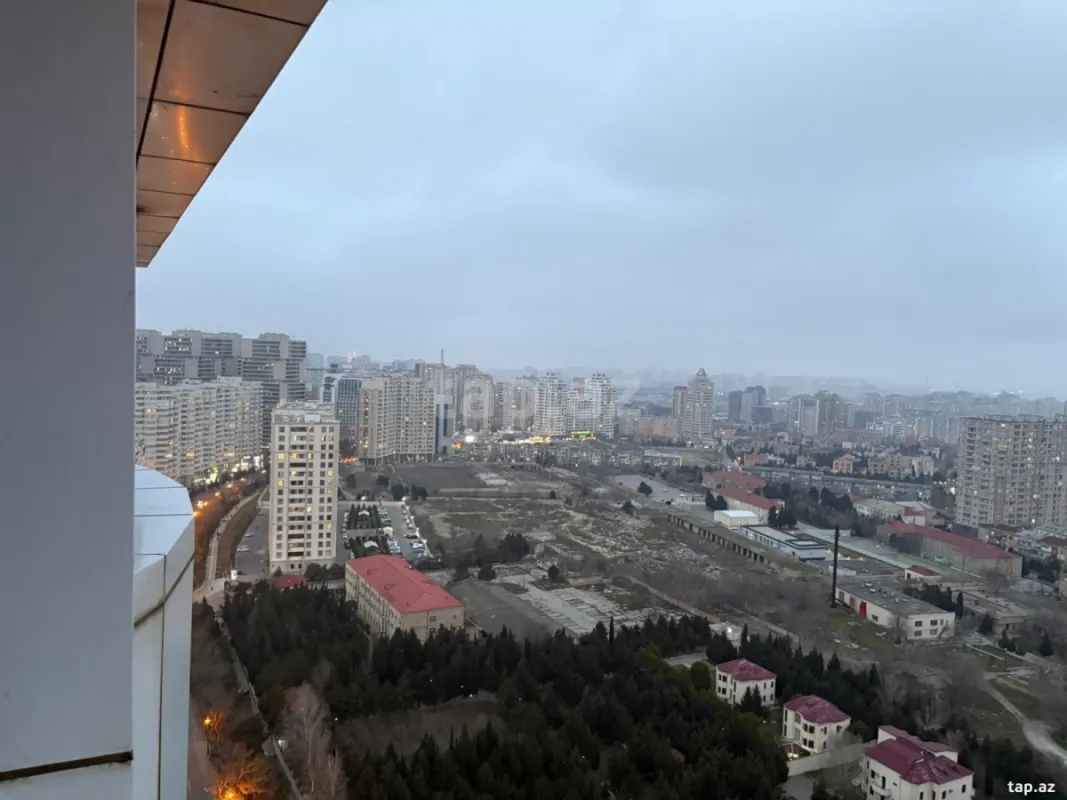 Satılır 3 otaqlı yeni tikili 120 m²