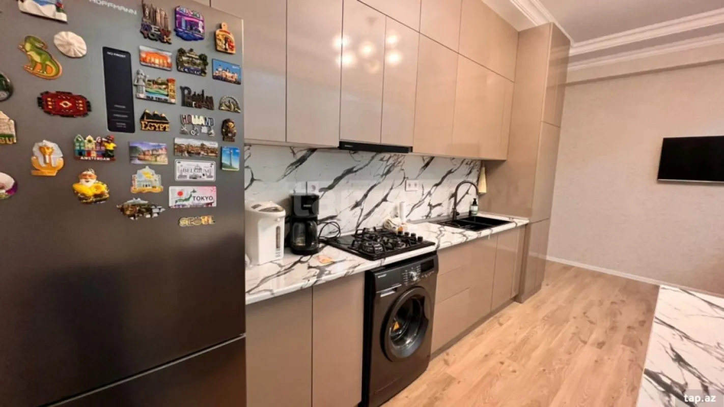 Kirayə verilir 3 otaqlı yeni tikili 100 m²