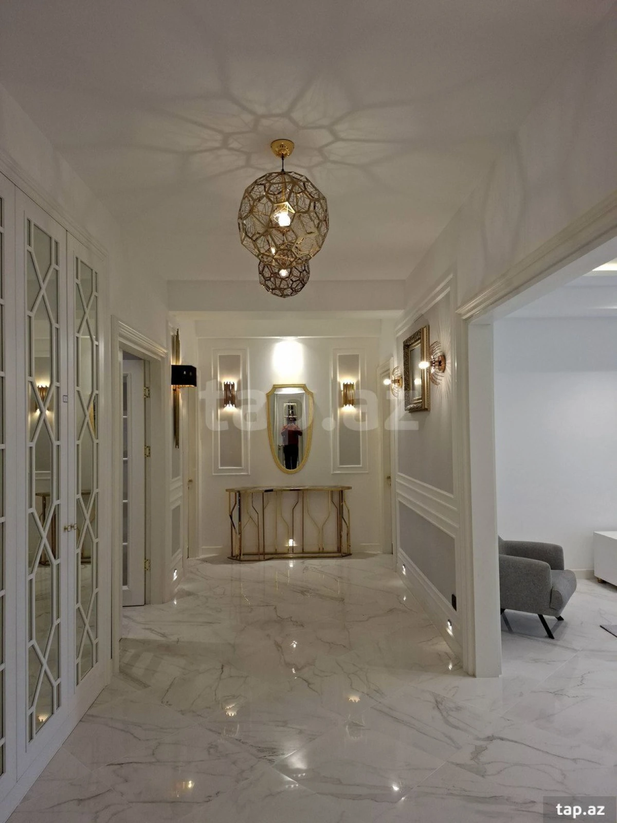 Satılır 4 otaqlı yeni tikili 156 m²