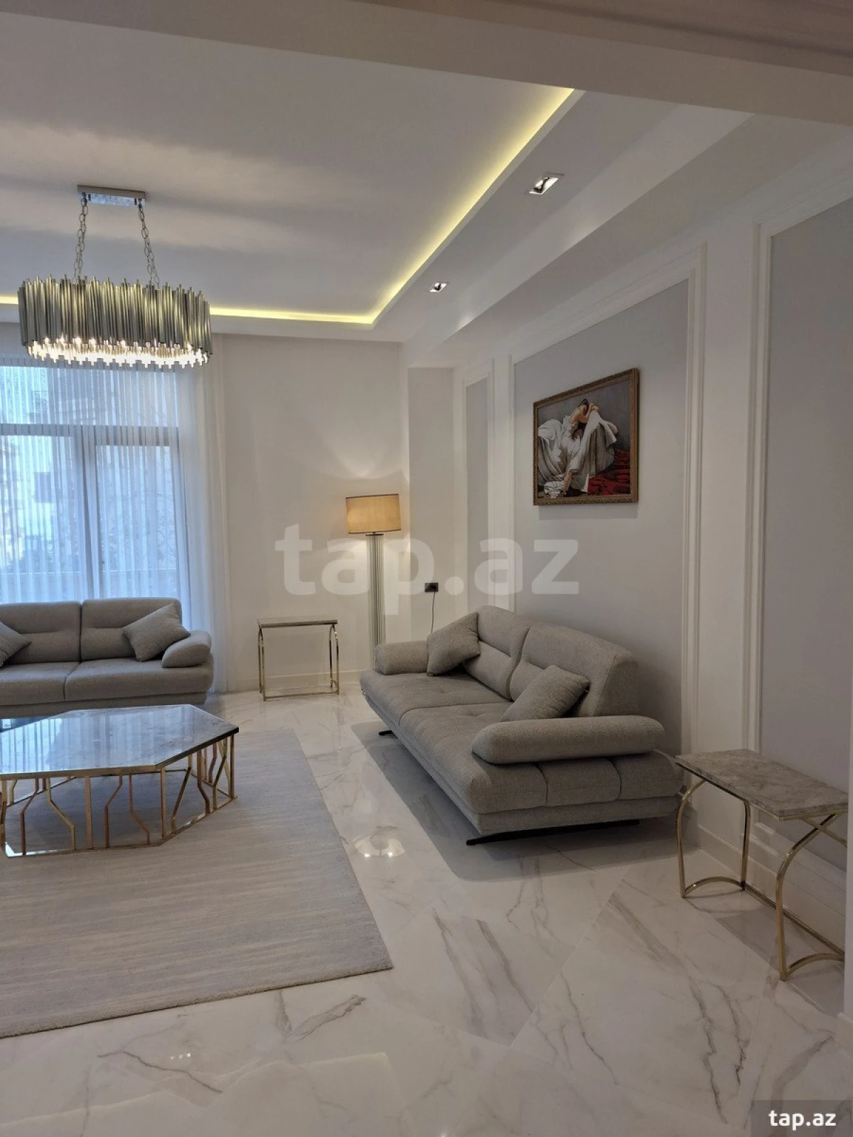 Satılır 4 otaqlı yeni tikili 156 m²