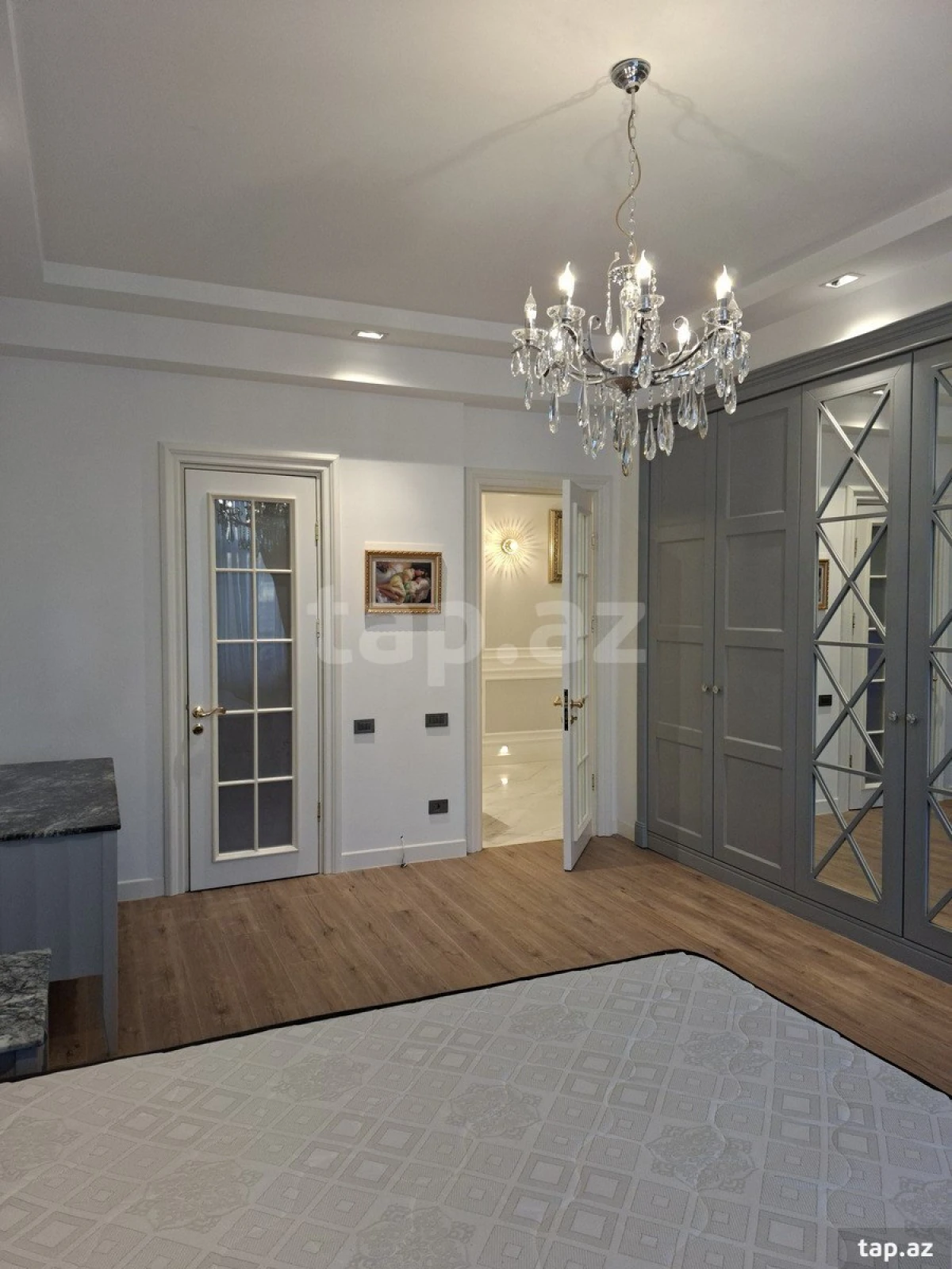 Satılır 4 otaqlı yeni tikili 156 m²