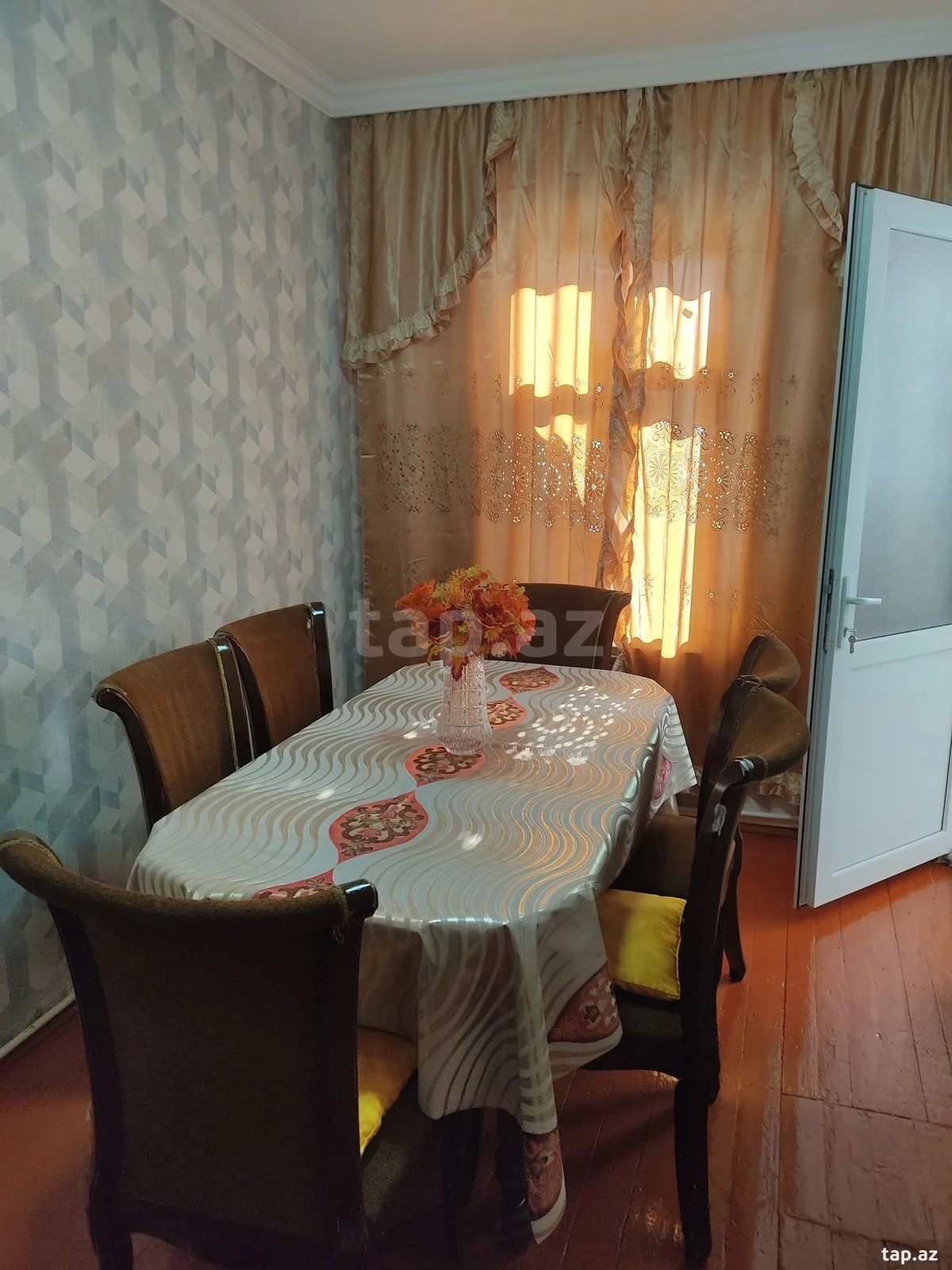 Kirayə verilir 3 otaqlı mənzil 75 m²