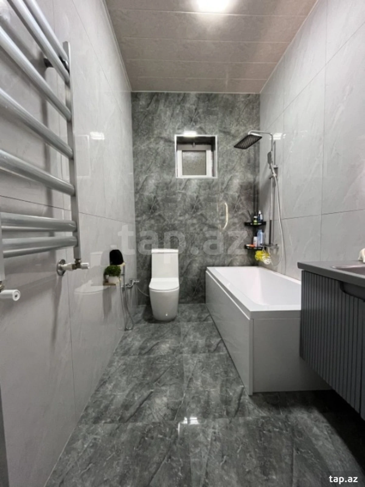 Satılır 4 otaqlı həyət evi