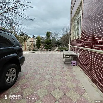 Satılır 5 otaqlı həyət evi