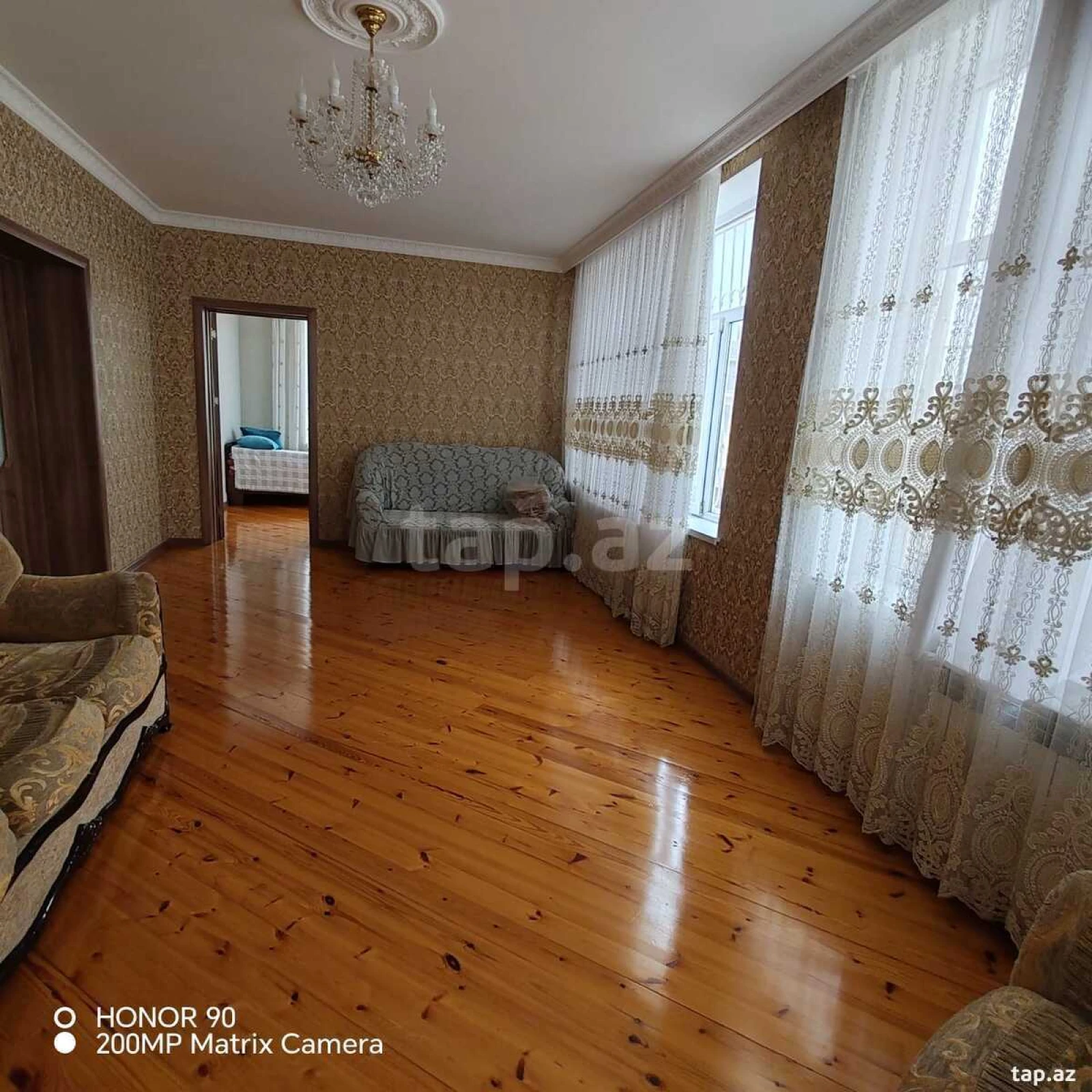 Satılır 5 otaqlı həyət evi