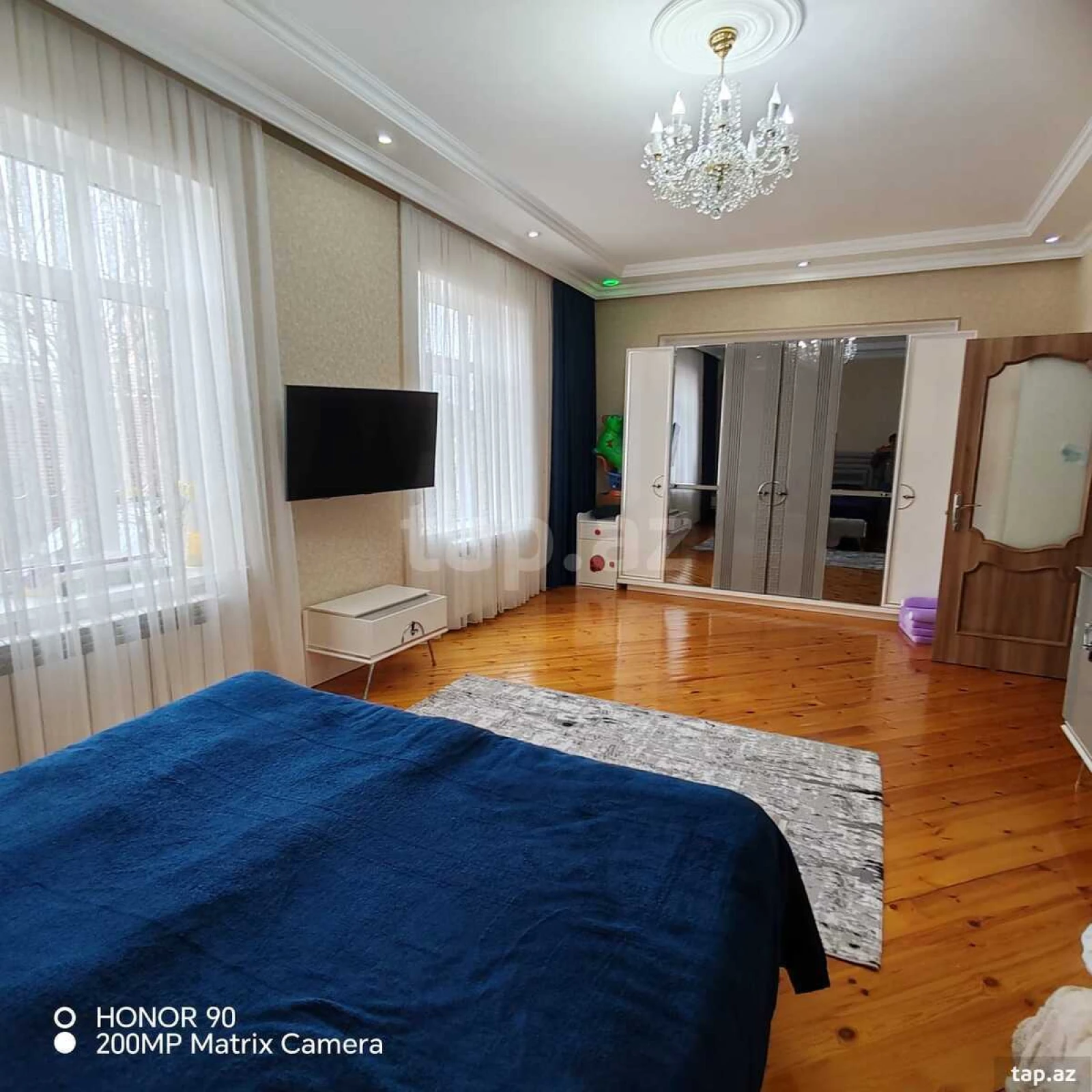 Satılır 5 otaqlı həyət evi