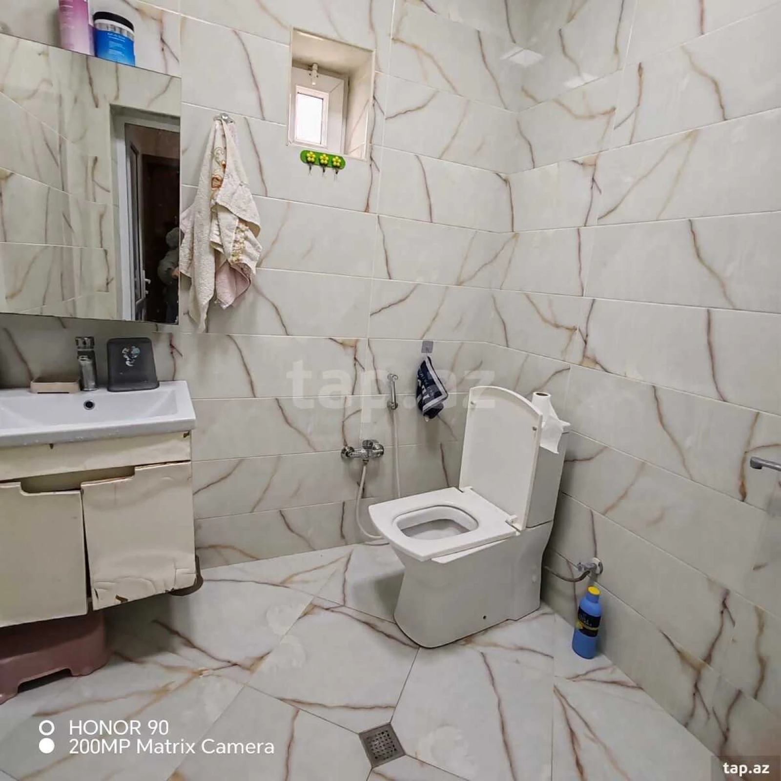 Satılır 5 otaqlı həyət evi