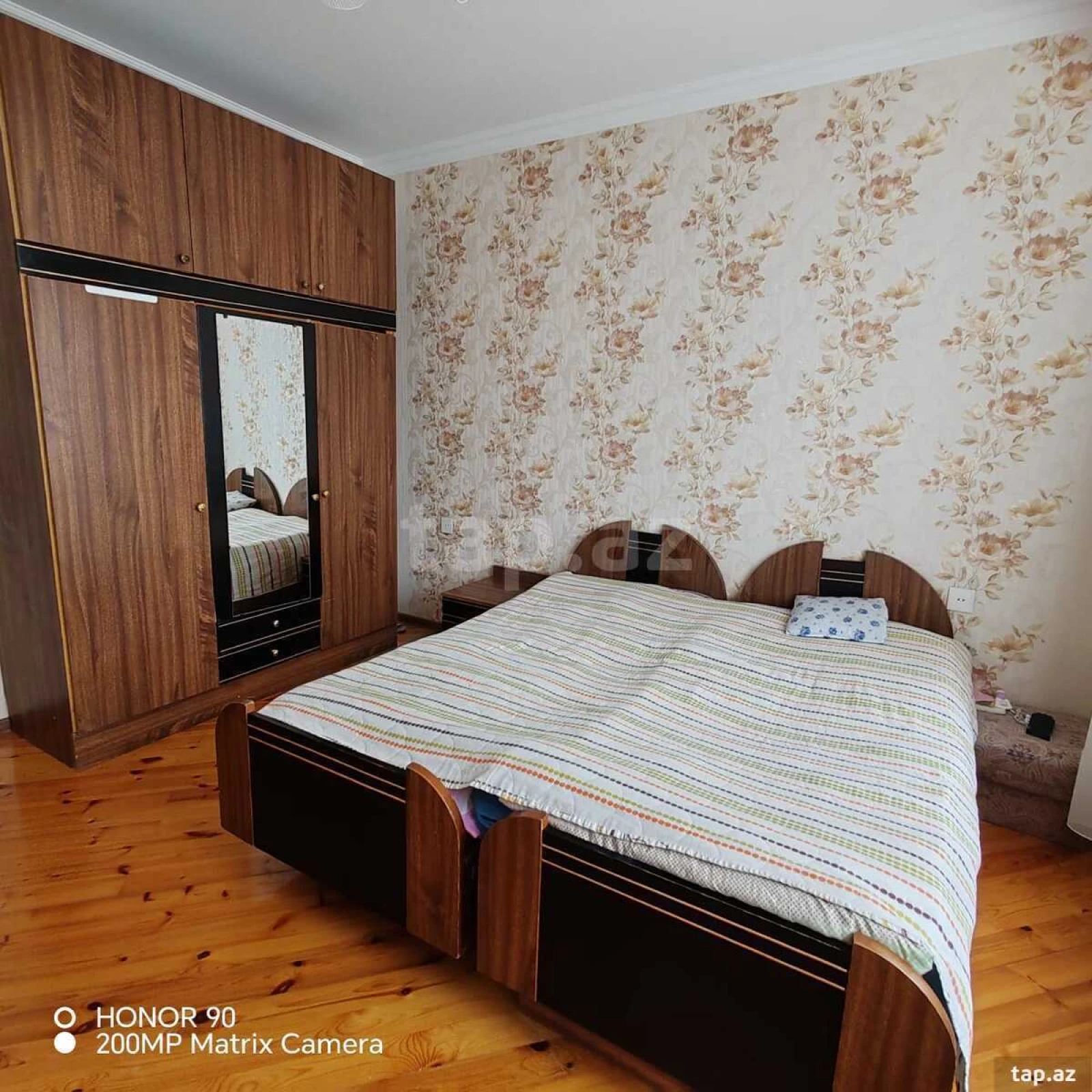 Satılır 5 otaqlı həyət evi