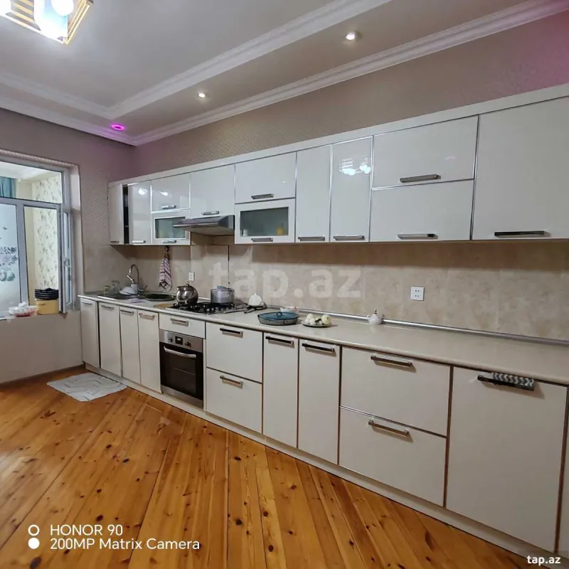 Satılır 5 otaqlı həyət evi