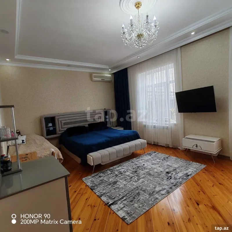 Satılır 5 otaqlı həyət evi